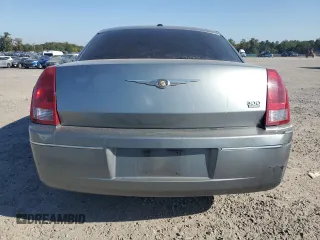 2006 Chrysler 300 Touring with VIN 2C3LA53G56H532465, listed as a Copart auction lot 74424444 with 221,309 mi miles and Salvage Title. Bid and sale history available at carsss.com. Image 6.