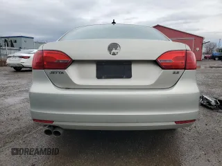 2012 Volkswagen Jetta SEL с VIN 3VWLX7AJ0CM310270, выставлен на аукционе Copart как лот 52650845 с пробегом 121 611 миль миль и Списание • Salvage title. История ставок и продаж доступна на DreamBid. Изображение 6.