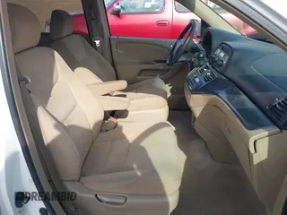 2005 Honda Odyssey EX with VIN 5FNRL38485B091244, listed as a IAAI auction lot 42021750 with 1 mi miles. Bid and sale history available at carsss.com. Image 5.