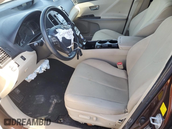 2010 Toyota Venza z VIN 4T3ZA3BB0AU029855, wystawiony jako Copart lot #49060565 z przebiegiem Nie podano mil oraz Szkoda całkowita • Salvage title. Historia ofert i sprzedaży dostępna na DreamBid. Obrazek 7.