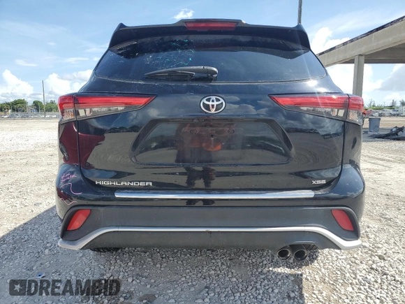 2022 Toyota Highlander XSE with VIN 5TDLZRAH3NS115126, listed as a Copart auction lot 62293825 with 59,189 mi miles and Salvage title. Bid and sale history available at DreamBid. Image 6.