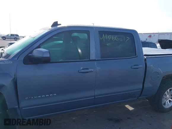 2015 Chevrolet Silverado 1500 LT with VIN 3GCUKREC4FG513372, listed as a IAAI auction lot 41966017 with 93,272 mi miles. Bid and sale history available at carsss.com. Image 14.
