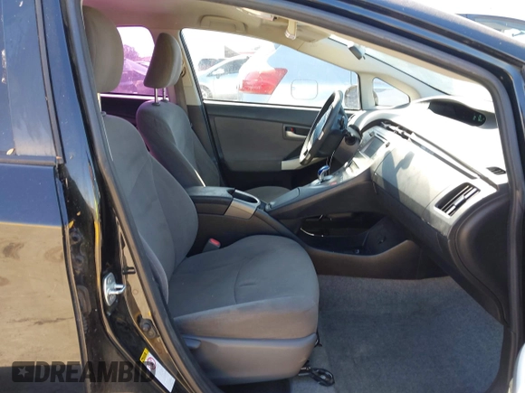 2015 Toyota Prius Four with VIN JTDKN3DU0F1960270, listed as a IAAI auction lot 42660592 with 256,873 mi miles and . Bid and sale history available at DreamBid. Image 5.