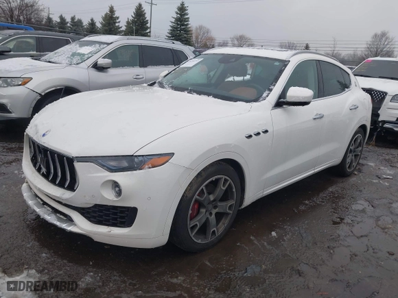2017 Maserati Levante with VIN ZN661XUL3HX239290, listed as a IAAI auction lot 41674157 with 70,076 mi miles. Bid and sale history available at carsss.com. Image 17.