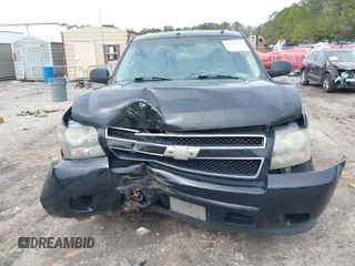 2007 Chevrolet Avalanche 1LT with VIN 3GNEC12077G137899, listed as a IAAI auction lot 41526144 with 245,890 mi miles and . Bid and sale history available at DreamBid. Image 6.