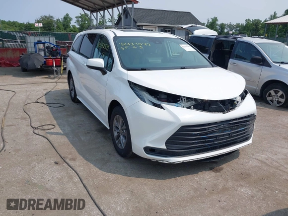2022 Toyota Sienna LE z VIN 5TDBRKEC0NS087867, wystawiony jako IAAI lot #42332549 z przebiegiem 52 551 mil mil oraz . Historia ofert i sprzedaży dostępna na DreamBid. Obrazek 1.