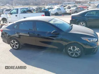 2021 Kia Forte LXS z VIN 3KPF24AD5ME366546, wystawiony jako IAAI lot #41762839 z przebiegiem 23 376 mil mil oraz . Historia ofert i sprzedaży dostępna na DreamBid. Obrazek 13.