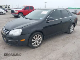 2010 Volkswagen Jetta SE with VIN 3VWRX7AJ2AM046458, listed as a IAAI auction lot 42278171 with 153,781 mi miles and . Bid and sale history available at DreamBid. Image 2.