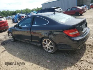 2013 Mercedes-Benz C 250 с VIN WDDGJ4HBXDG114602, выставлен на аукционе Copart как лот 61898485 с пробегом Не указан миль и Чистый • Clean title. История ставок и продаж доступна на DreamBid. Изображение 2.