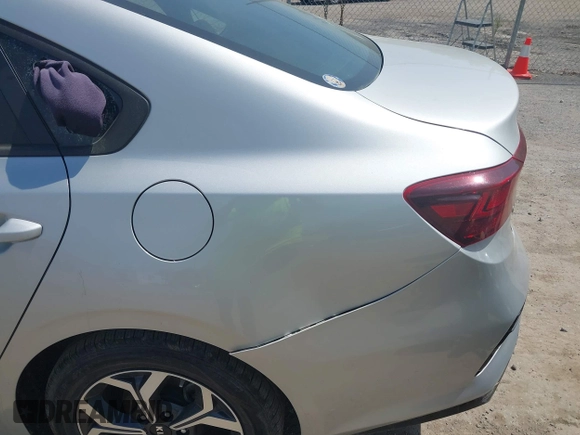 2019 Kia Forte LXS с VIN 3KPF24AD1KE086328, выставлен на аукционе IAAI как лот 42144973 с пробегом 43 541 миль миль и . История ставок и продаж доступна на DreamBid. Изображение 16.
