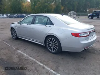 2019 Lincoln Continental Select with VIN 1LN6L9TK2K5606176, listed as a IAAI auction lot 40445548 with 32,327 mi miles. Bid and sale history available at carsss.com. Image 3.