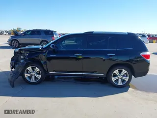2013 Toyota Highlander Limited with VIN 5TDYK3EHXDS136734, listed as a IAAI auction lot 40932374 with 51,025 mi miles. Bid and sale history available at carsss.com. Image 14.