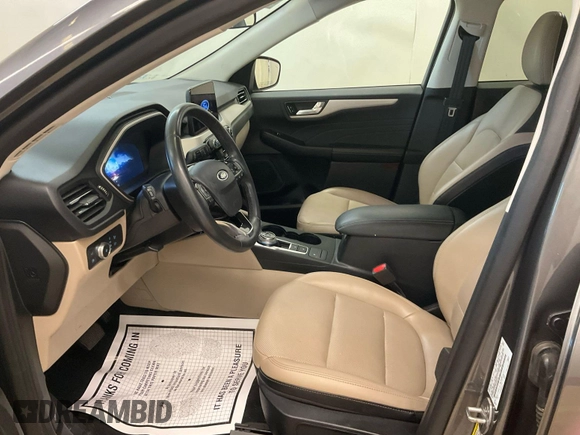 2021 Ford Escape SEL Hybrid z VIN 1FMCU9CZ7MUA83422, wystawiony jako IAAI lot #42743365 z przebiegiem 70 851 mil mil oraz . Historia ofert i sprzedaży dostępna na DreamBid. Obrazek 20.
