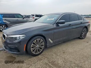 2019 BMW 5 Series 530i z VIN WBAJA5C51KG901214, wystawiony jako Copart lot #57534245 z przebiegiem 111 317 mil mil oraz Czysty tytuł • Clean title. Historia ofert i sprzedaży dostępna na DreamBid. Obrazek 1.