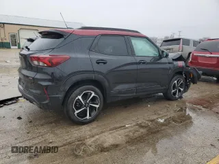 2021 Chevrolet TrailBlazer RS with VIN KL79MTSL1MB017739, listed as a Copart auction lot 47984415 with 66,957 mi miles and Salvage Title. Bid and sale history available at carsss.com. Image 3.