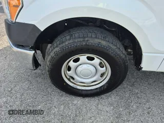 2012 Ford F-150 XL с VIN 1FTMF1CM2CKD53577, выставлен на аукционе IAAI как лот 42585728 с пробегом 167 735 миль миль и . История ставок и продаж доступна на DreamBid. Изображение 29.