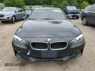 2014 BMW 3 Series 328i xDrive z VIN WBA3B5C51EP541677, wystawiony jako Copart lot #62177885 z przebiegiem 130 142 mil mil oraz Czysty tytuł • Clean title. Historia ofert i sprzedaży dostępna na DreamBid. Obrazek 5.