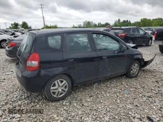 2008 Honda Fit with VIN JHMGD384X8S068090, listed as a Copart auction lot 61133985 with 177,729 mi miles and Clean title. Bid and sale history available at DreamBid. Image 3.