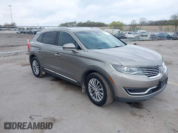 2016 Lincoln MKX Select z VIN 2LMTJ8KR9GBL57397, wystawiony jako IAAI lot #42104585 z przebiegiem 286 562 mil mil oraz . Historia ofert i sprzedaży dostępna na DreamBid. Obrazek 1.