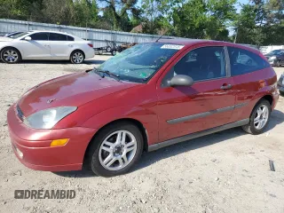2001 Ford Focus ZX3 z VIN 3FAFP31331R219011, wystawiony jako Copart lot #56032315 z przebiegiem 365 925 mil mil oraz Szkoda całkowita • Salvage title. Historia ofert i sprzedaży dostępna na DreamBid. Obrazek 1.