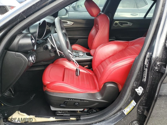 2023 Alfa Romeo Giulia Veloce with VIN ZARFAMBN8P7666599, listed as a Copart auction lot 75010704 with 0 mi miles and Non Repairable. Bid and sale history available at carsss.com. Image 7.