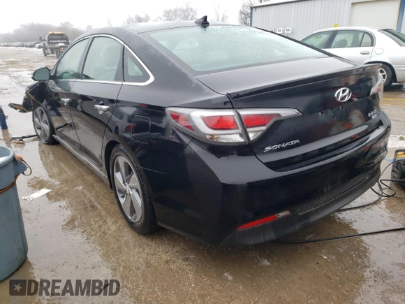 2017 Hyundai Sonata Limited with VIN KMHE34L18HA044628, listed as a Copart auction lot 39342804 with 69,958 mi miles and . Bid and sale history available at DreamBid. Image 2.