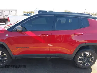 2020 Jeep Compass Trailhawk z VIN 3C4NJDDB5LT162915, wystawiony jako IAAI lot #41654603 z przebiegiem 89 316 mil mil oraz . Historia ofert i sprzedaży dostępna na DreamBid. Obrazek 15.