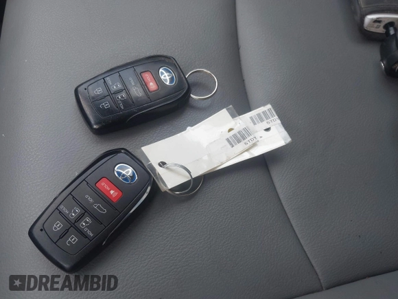 2021 Toyota Sienna XLE with VIN 5TDYSKFC9MS014413, listed as a IAAI auction lot 42449852 with 111,712 mi miles and . Bid and sale history available at DreamBid. Image 11.