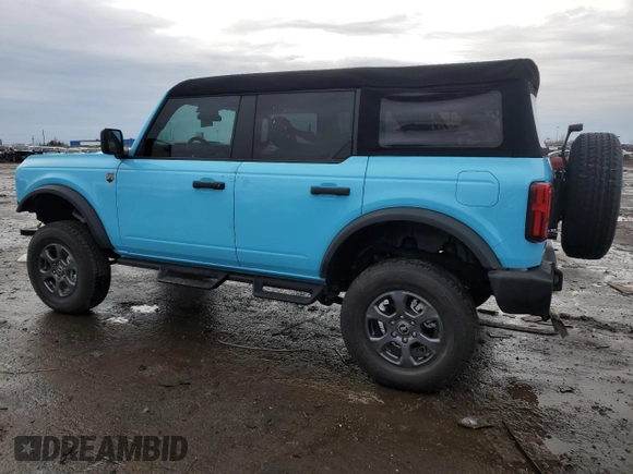 2023 Ford Bronco z VIN 1FMEE5BP9PLB15828, wystawiony jako Copart lot #47347135 z przebiegiem 11 370 mil mil oraz Czysty tytuł • Clean title. Historia ofert i sprzedaży dostępna na DreamBid. Obrazek 2.