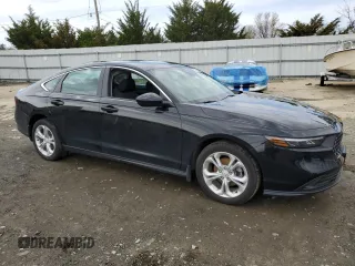2024 Honda Accord LX z VIN 1HGCY1F24RA051238, wystawiony jako Copart lot #52705865 z przebiegiem 6722 mil mil oraz Szkoda całkowita • Salvage title. Historia ofert i sprzedaży dostępna na DreamBid. Obrazek 4.