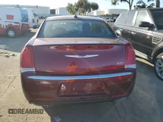 2018 Chrysler 300 Touring with VIN 2C3CCAAG1JH330981, listed as a Copart auction lot 44651745 with 30,962 mi miles and Salvage Title. Bid and sale history available at carsss.com. Image 6.