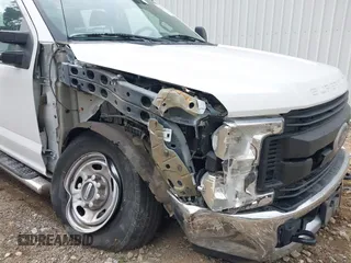 2019 Ford Super Duty F-250 SRW XL with VIN 1FT7W2A62KED47573, listed as a IAAI auction lot 42101066 with 26,075 mi miles. Bid and sale history available at carsss.com. Image 6.