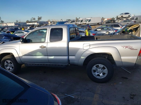 2006 Toyota Tacoma PreRunner with VIN 5TETU62N66Z288578, listed as a IAAI auction lot 41621029 with NaN miles. Bid and sale history available at carsss.com. Image 15.