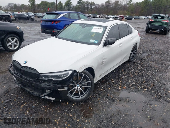 2020 BMW 3 Series 330i xDrive with VIN 3MW5R7J09L8B43636, listed as a IAAI auction lot 41924983 with 45,220 mi miles and . Bid and sale history available at DreamBid. Image 6.