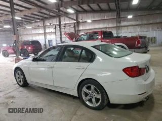 2013 BMW 3 Series 328i xDrive z VIN WBA3B5C5XDF596312, wystawiony jako Copart lot #88660715 z przebiegiem 76 751 mil mil oraz Szkoda całkowita • Salvage title. Historia ofert i sprzedaży dostępna na DreamBid. Obrazek 2.