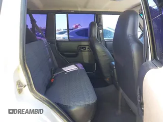 2000 Jeep Cherokee z VIN 1J4FF48S3YL236054, wystawiony jako IAAI lot #42217775 z przebiegiem 192 826 mil mil oraz . Historia ofert i sprzedaży dostępna na DreamBid. Obrazek 8.