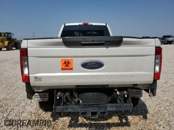 2017 Ford F-350 Platinum with VIN 1FT8W3BTXHEB92195, listed as a Copart auction lot 62408394 with Not Provided miles and Salvage Title. Bid and sale history available at DreamBid. Image 6.