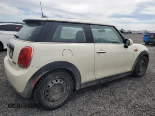 2016 MINI Hardtop with VIN WMWXP5C58G2D13732, listed as a Copart auction lot 53082215 with 283,481 mi miles and Clean Title. Bid and sale history available at DreamBid. Image 3.