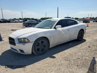 2014 Dodge Charger RT z VIN 2C3CDXCT2EH370227, wystawiony jako Copart lot #58014915 z przebiegiem 153 930 mil mil oraz Czysty tytuł • Clean title. Historia ofert i sprzedaży dostępna na DreamBid. Obrazek 1.