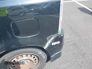 2006 Scion xB z VIN JTLKT324864040740, wystawiony jako IAAI lot #42222443 z przebiegiem 253 871 mil mil oraz . Historia ofert i sprzedaży dostępna na DreamBid. Obrazek 6.