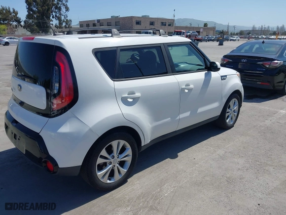 2016 Kia Soul + with VIN KNDJP3A59G7292180, listed as a IAAI auction lot 42004754 with 98,066 mi miles. Bid and sale history available at carsss.com. Image 4.
