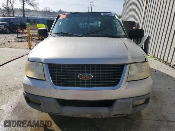 2003 Ford Expedition Special Service with VIN 1FMPU15L83LB17724, listed as a Copart auction lot 42503155 with 397,086 mi miles and Salvage Title. Bid and sale history available at carsss.com. Image 5.