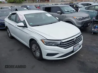 2019 Volkswagen Jetta S z VIN 3VWC57BUXKM226843, wystawiony jako IAAI lot #42356946 z przebiegiem 78 952 mil mil oraz . Historia ofert i sprzedaży dostępna na DreamBid. Obrazek 1.