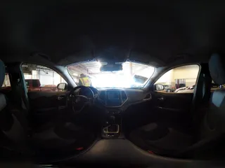 2018 Jeep Cherokee Latitude с VIN 1C4PJMCX8JD526558, выставлен на аукционе IAAI как лот 42396415 с пробегом 81 049 миль миль и . История ставок и продаж доступна на DreamBid. Изображение 18.