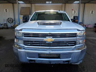 2018 Chevrolet Silverado 3500HD LT with VIN 1GC4KZEY4JF150321, listed as a Copart auction lot 53146425 with 149,985 mi miles and Clean Title. Bid and sale history available at DreamBid. Image 5.