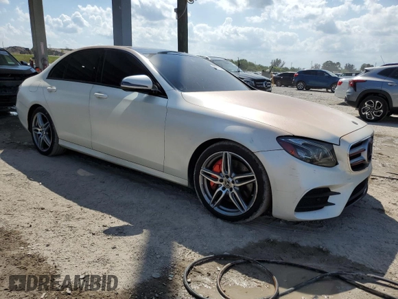 2019 Mercedes-Benz E-Class E 300 with VIN WDDZF4JB2KA516294, listed as a Copart auction lot 49279705 with 126,497 mi miles and Clean Title. Bid and sale history available at carsss.com. Image 4.