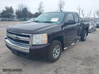 2008 Chevrolet Silverado 1500 Work Truck with VIN 1GCEC19C08Z110229, listed as a IAAI auction lot 41608954 with 40,260 mi miles. Bid and sale history available at carsss.com. Image 17.