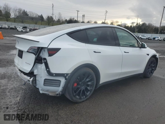 2022 Tesla Model Y Performance with VIN 7SAYGDEFXNF455517, listed as a Copart auction lot 44147905 with 32,210 mi miles and Salvage title. Bid and sale history available at DreamBid. Image 3.