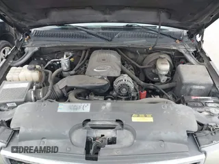 2006 Chevrolet Silverado 1500 LT1 with VIN 2GCEC13T961184876, listed as a IAAI auction lot 42174117 with 205,599 mi miles. Bid and sale history available at carsss.com. Image 10.