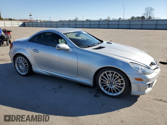 2011 Mercedes-Benz SLK 300 z VIN WDBWK5EA0BF238481, wystawiony jako Copart lot #41749445 z przebiegiem 73 411 mil mil oraz Szkoda całkowita • Salvage title. Historia ofert i sprzedaży dostępna na DreamBid. Obrazek 4.